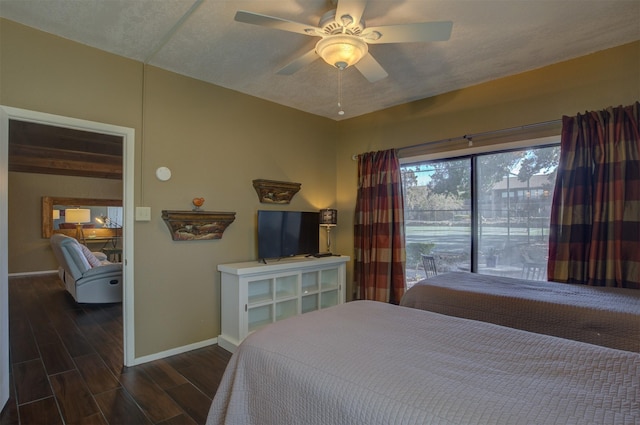 bedroom with ceiling fan