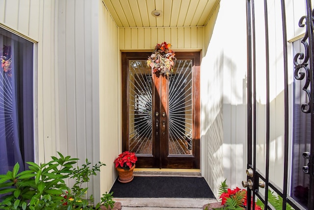 view of property entrance