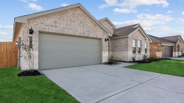 view of front of house with a front lawn