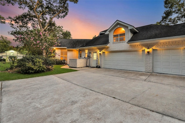 view of front of property featuring a garage