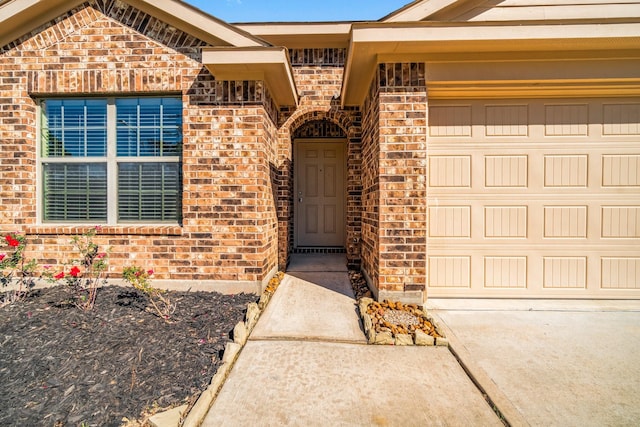 property entrance featuring a garage