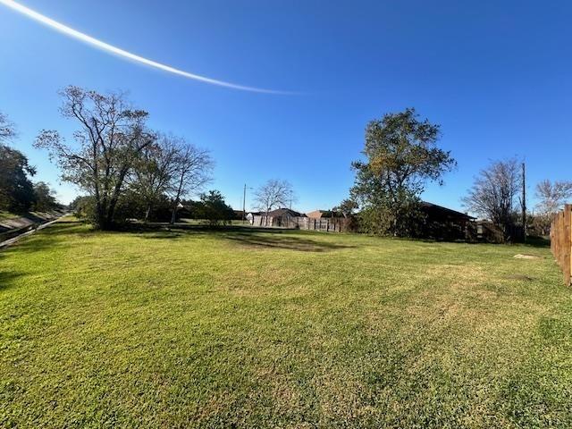 2530 Burgundy Pl, Beaumont, TX 77705 - photo 1