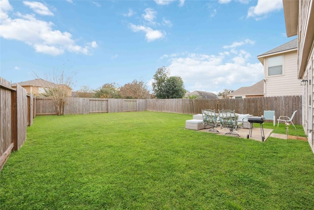 view of yard with a patio area