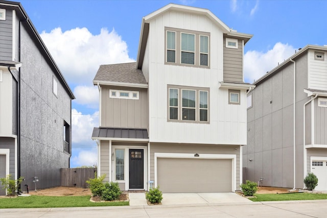 view of front of home featuring a garage