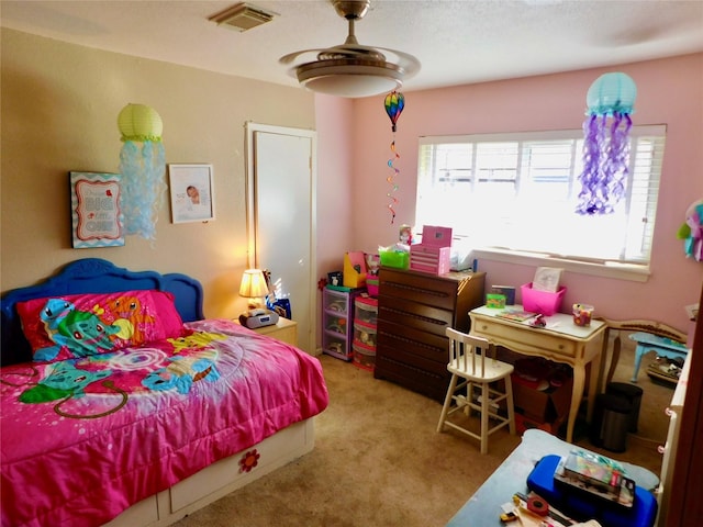 bedroom featuring carpet floors