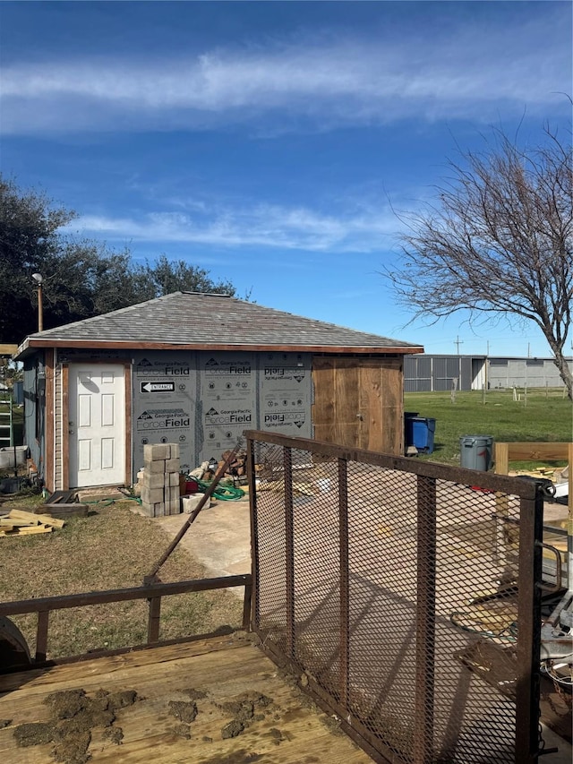 view of outbuilding