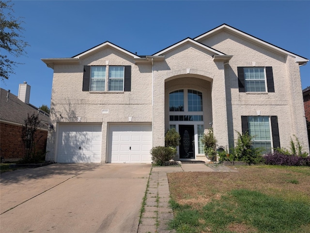 view of front property featuring a garage