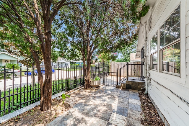 1131 Louise St, Houston, TX 77009 - photo 18