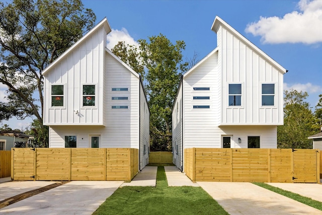 view of modern farmhouse