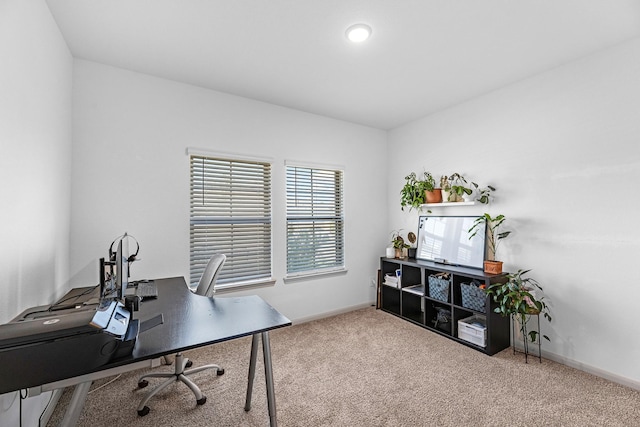 office area with carpet