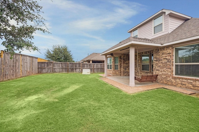 view of yard featuring a patio