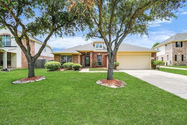 view of front facade featuring a front lawn and a garage