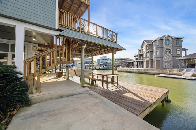 view of dock featuring a water view