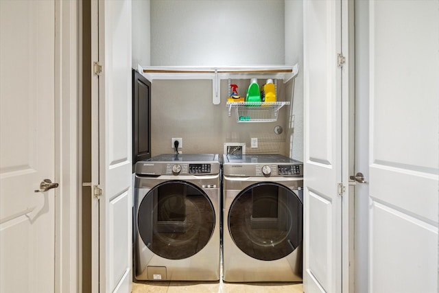 laundry room featuring washer and dryer