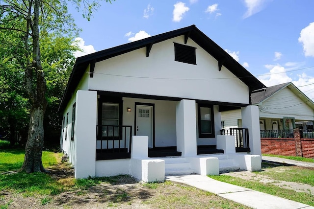 view of front facade featuring covered porch