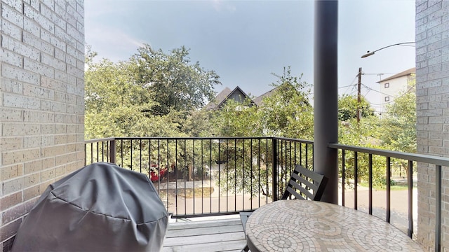 balcony featuring grilling area