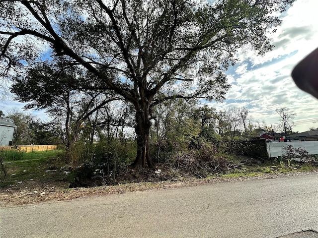 959 Ringold St, Houston TX, 77088 land for sale