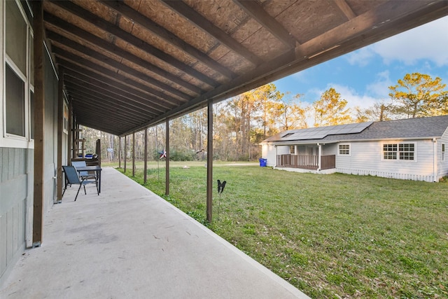 view of yard featuring a patio