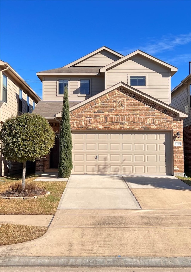 view of front property featuring a garage