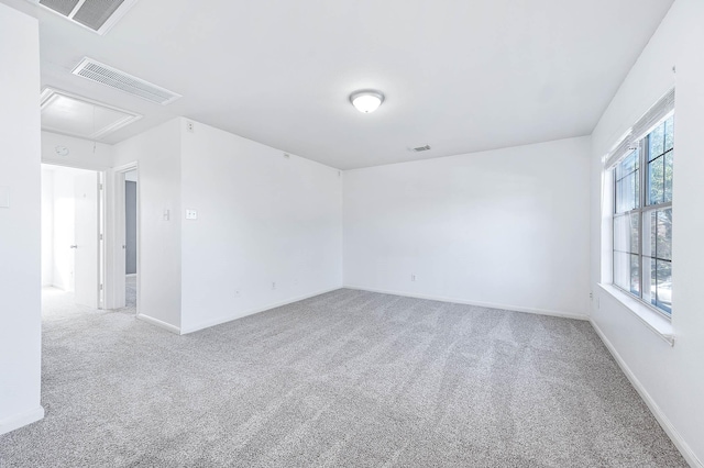 unfurnished room featuring carpet floors