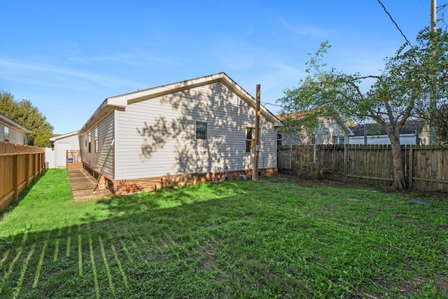 exterior space featuring a lawn