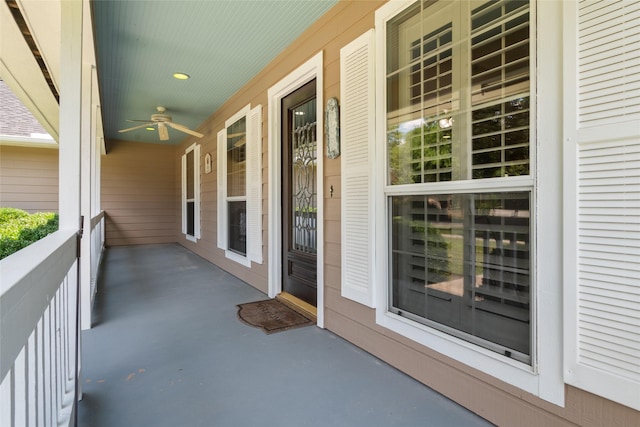 view of patio with ceiling fan