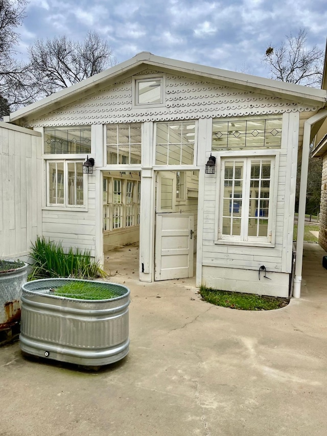 view of outbuilding