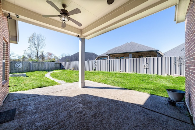 view of patio / terrace with ceiling fan