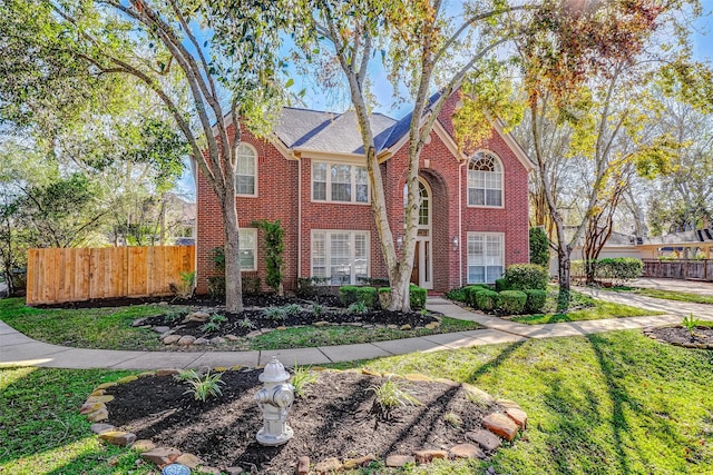 view of front of house featuring a front yard