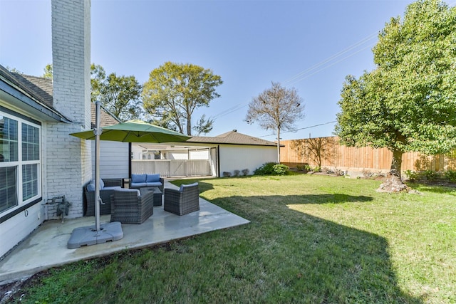 view of yard with a patio and an outdoor hangout area