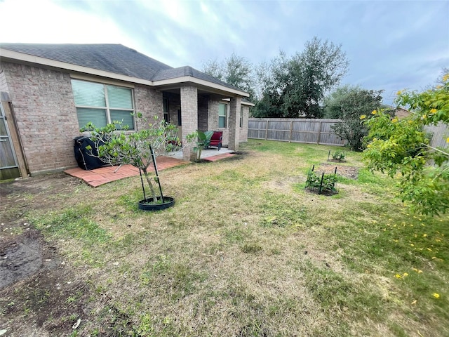 view of yard with a patio