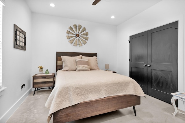 bedroom featuring ceiling fan