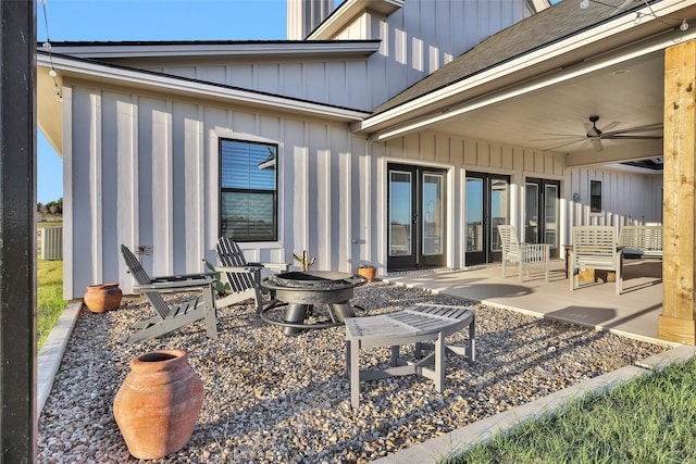 view of patio / terrace with ceiling fan