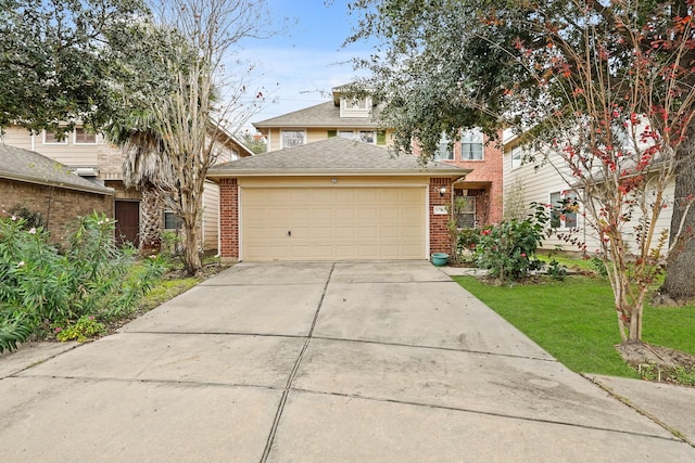 view of front facade featuring a garage