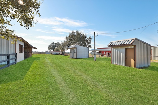 view of yard with a shed