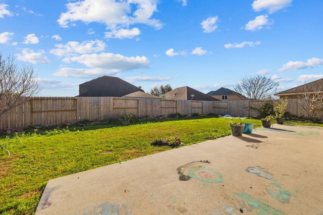 view of yard with a patio area