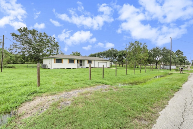 view of front of house with a front yard