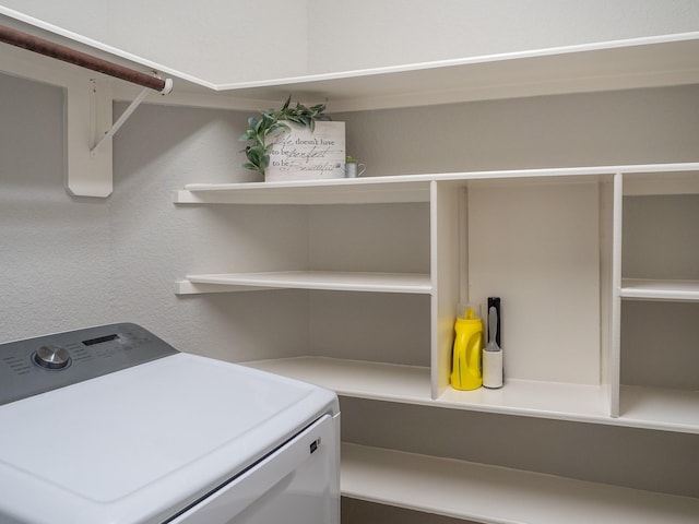 laundry room with washer / clothes dryer