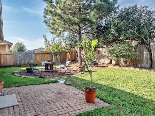 view of yard with a patio area