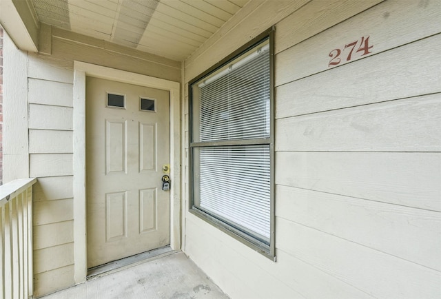 view of entrance to property