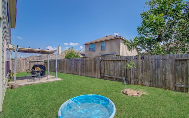 view of yard with a patio