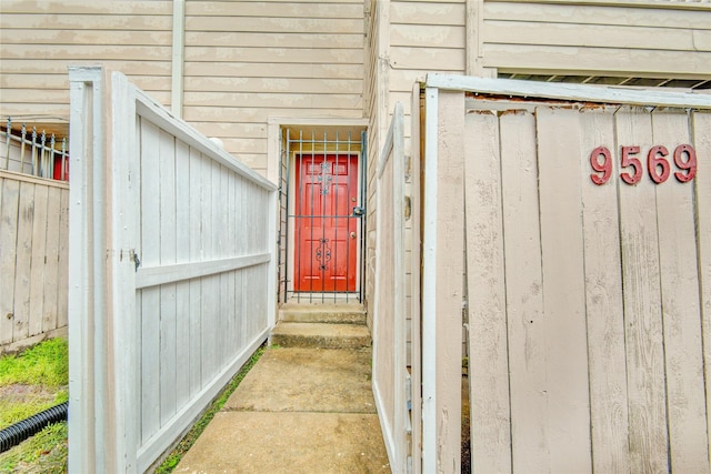 view of entrance to property