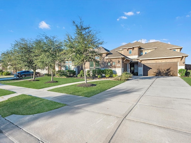 view of front facade with a front lawn