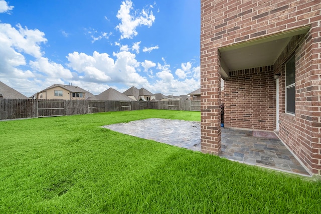 view of yard with a patio