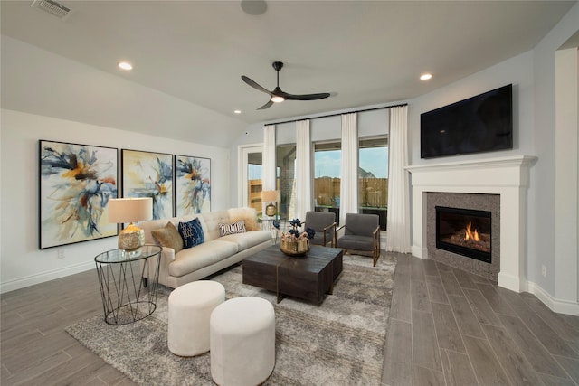 living room featuring ceiling fan