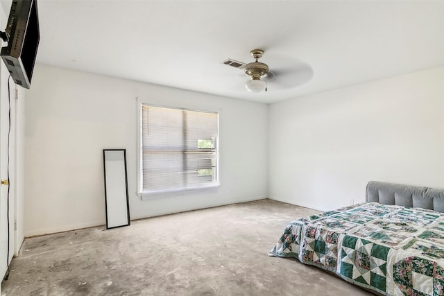 bedroom featuring ceiling fan