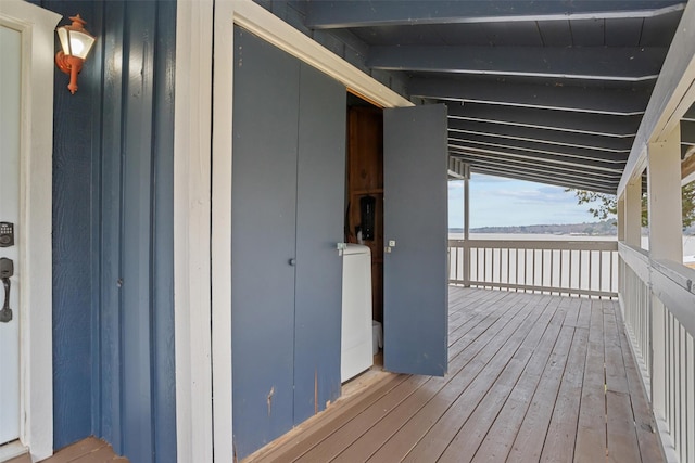 deck featuring washer / clothes dryer