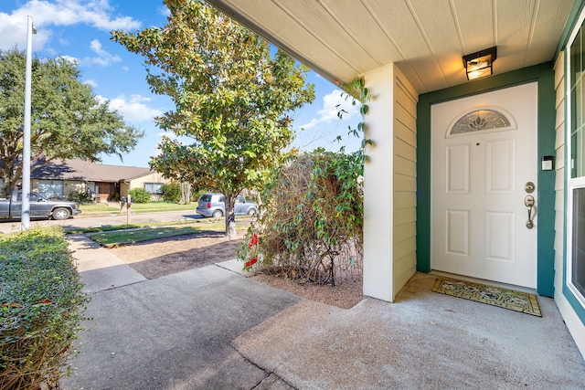 view of property entrance