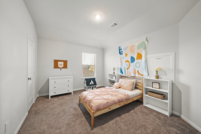 bedroom with carpet flooring