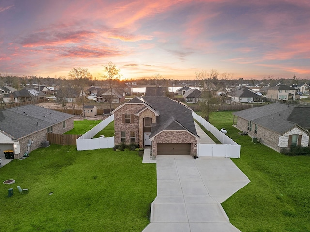 view of aerial view at dusk